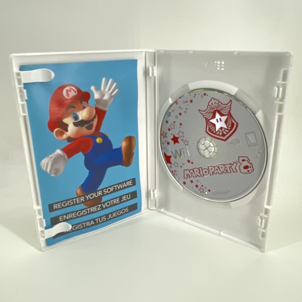 Mario Party 8 - Nintendo Wii - No Manual (2007) - Picture 2 of 5